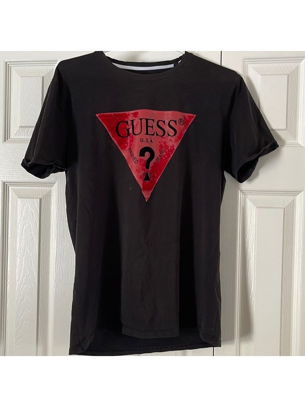 Guess T-shirt Size M❤️🔥❤️🔥